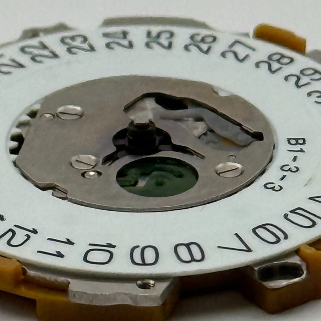 Citizen 9715A Watch Movement Quartz Japan Untested Parts Repair Spares 15.3mm