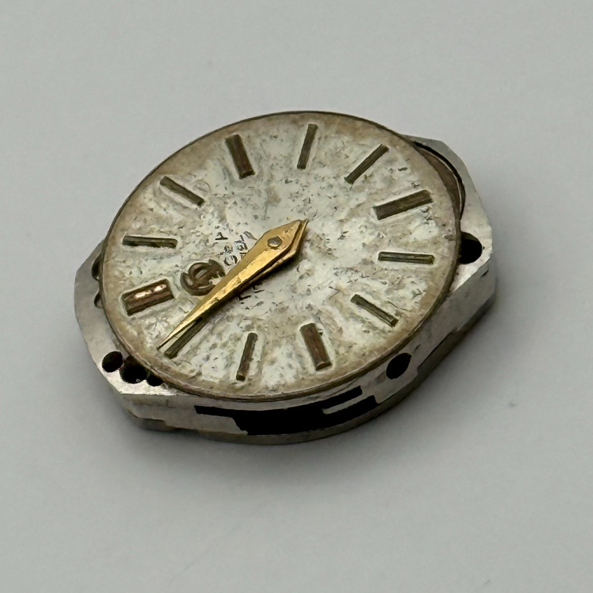 FHF Watch Movement 17 Jewels Swiss Manual Wind Vintage Parts Repair 9mm