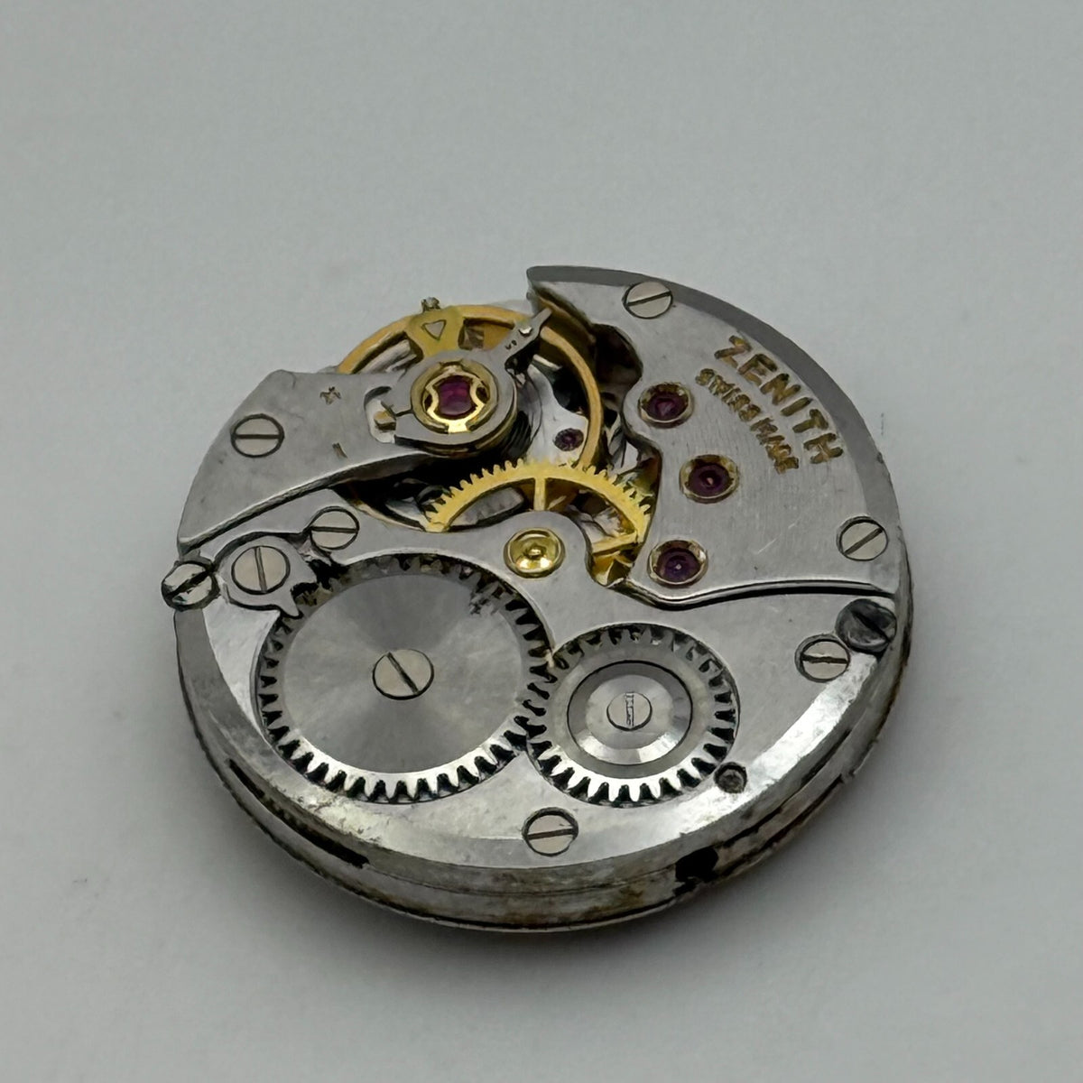 Zenith 88 Watch Movement - For Parts / Repair - 19.6mm