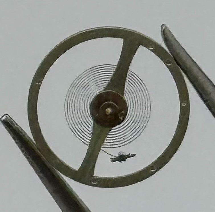 VUFE 57/5 Balance Wheel Complete And Spring 5¼’’’ 945 Watch Movement Parts NOS