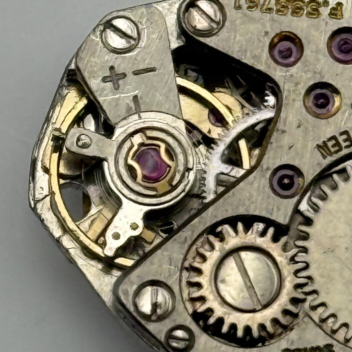 FHF 69-21 Watch Movement Rone 17 Jewels Swiss Manual Wind Parts Repair 15.3mm