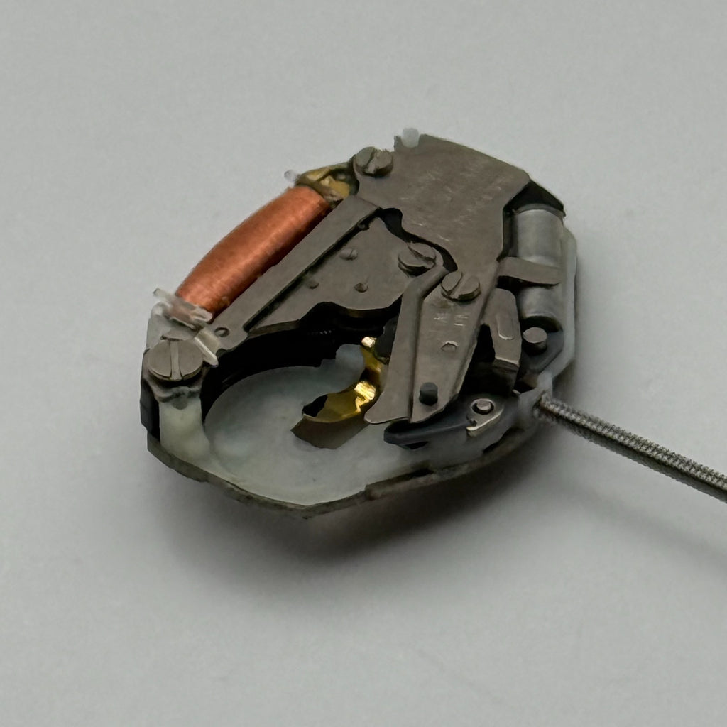 Miyota 2035 Watch Movement Quartz Japan Untested Parts Repair Spares 15.3mm