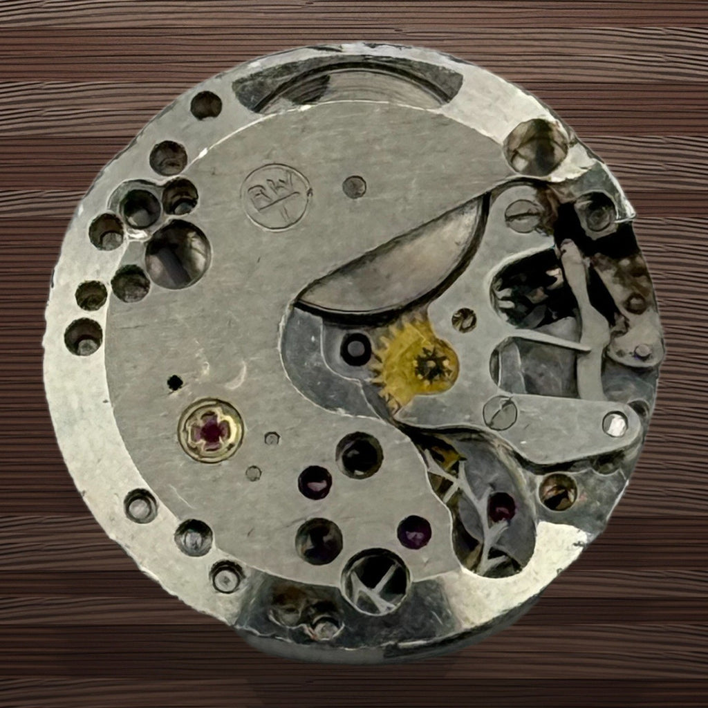 Record 330.2 Watch Movement - RWT 17 Jewels Ladies - For Parts / Repair - 15.2mm