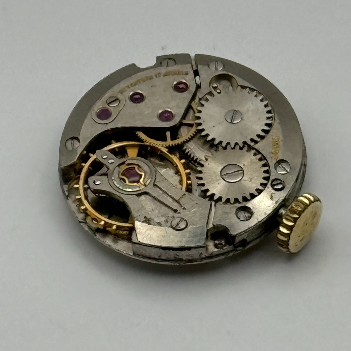 ETA 2510 Watch Movement - Garrard 17 Jewels Ladies 17.5m - For Parts / Repair