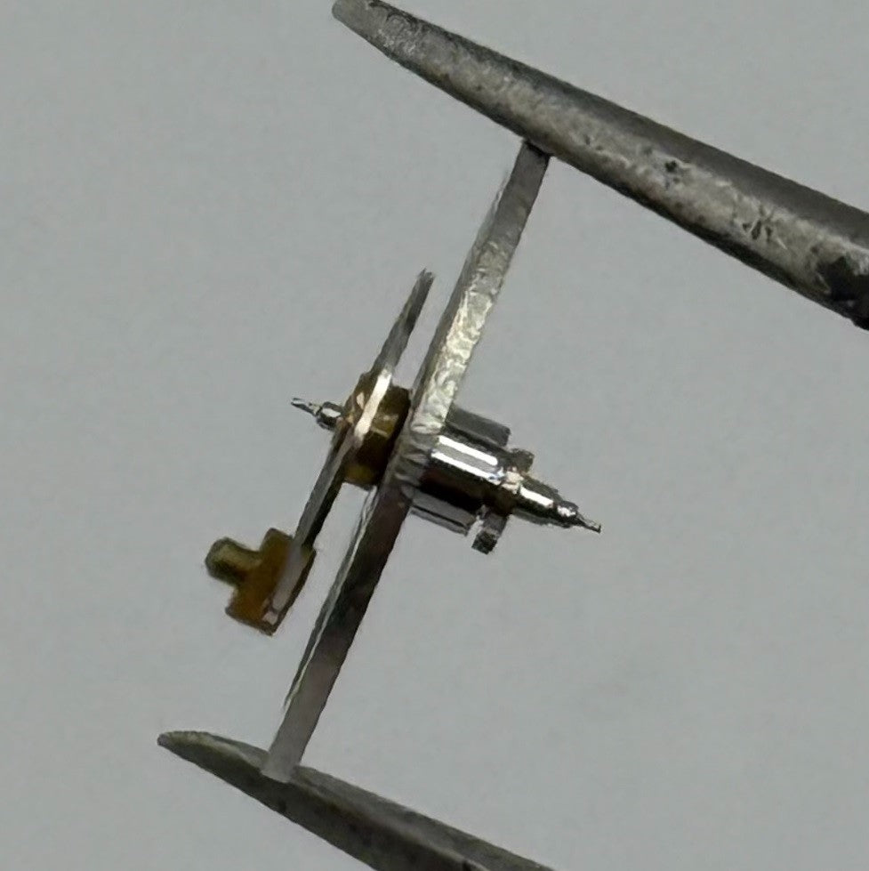Desa 320 Balance Wheel Complete And Spring Renata 1607 Watch Movement Parts NOS