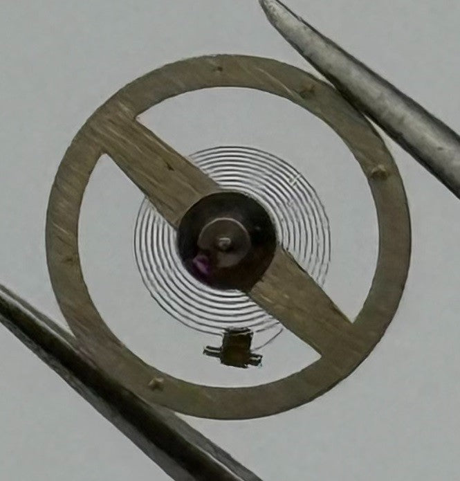 BFG 910 Balance Wheel Complete And Spring Pour Watch Movement Parts NOS