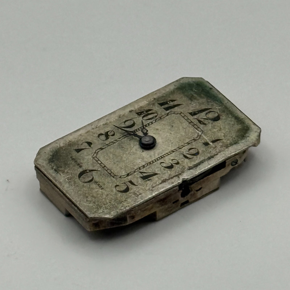 Majex EW Watch Movement - Tank 17 Jewels Tonneau - For Parts / Repair - 15.5mm