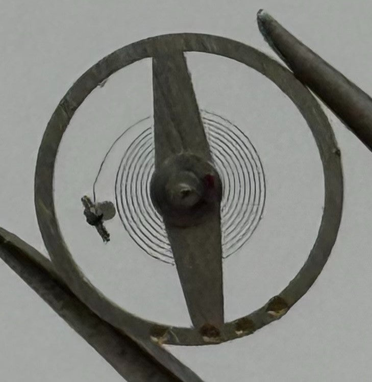 Parrenin 251 Balance Wheel Complete And Spring Pour Watch Movement Parts NOS