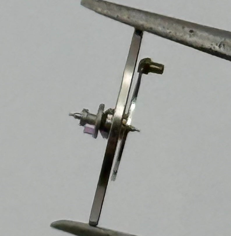 RL Rax 1013 1237 Balance Wheel Complete And Spring 1679 M Watch Movement Parts