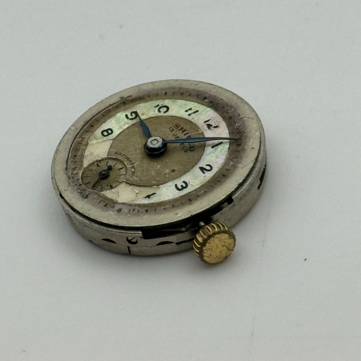 Peseux P 220 Watch Movement - Shield 15 Jewels - For Parts / Repair - 19.7mm