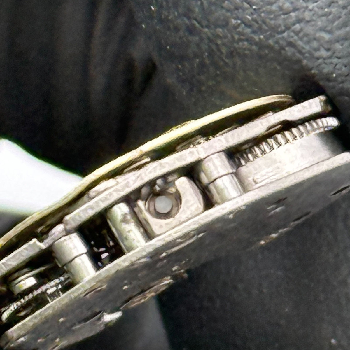 Timex 468 Watch Movement Great Britain Manual Wind Vintage Parts Repair 15.3mm