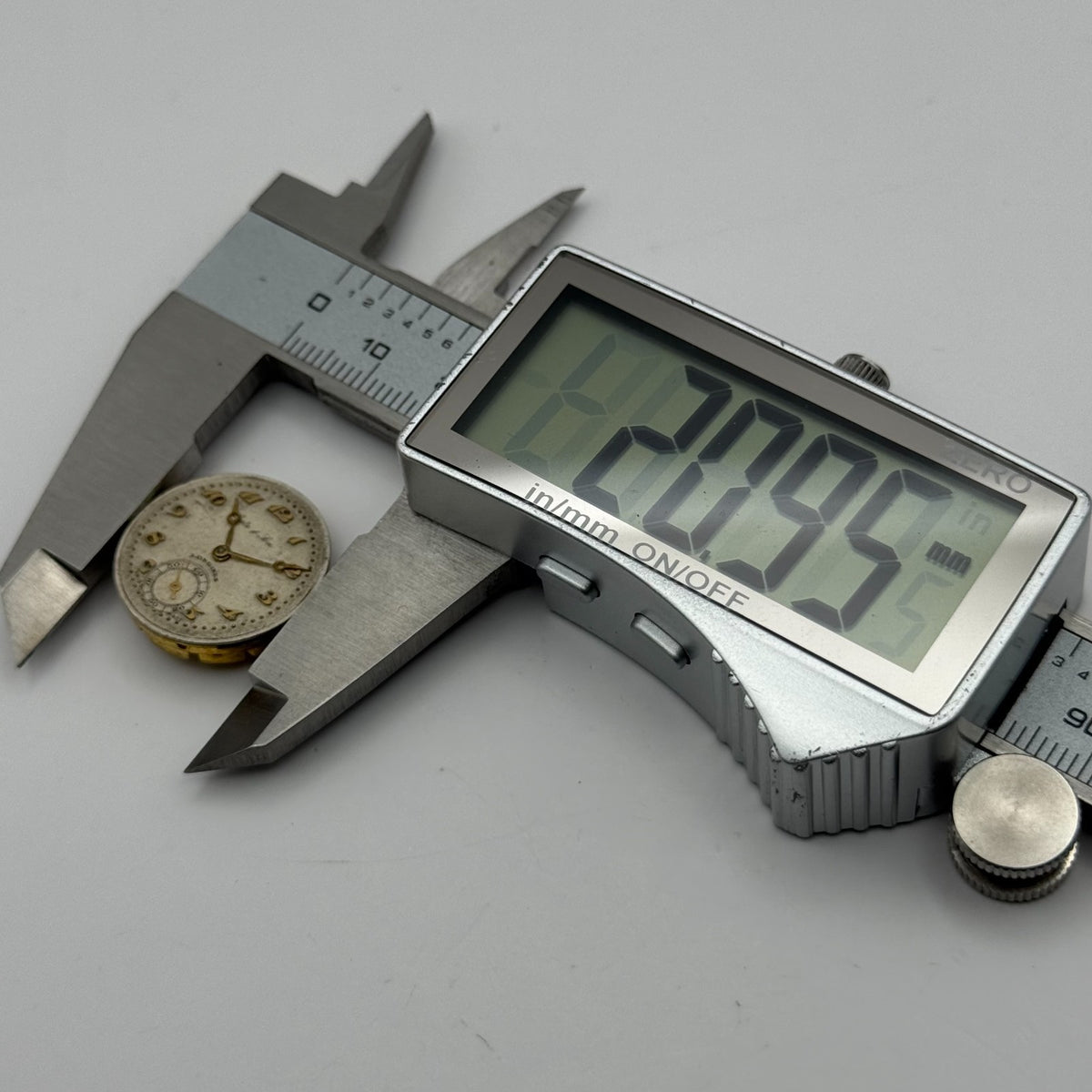 Longines 9.40 Watch Movement Bete & Son Swiss 16 Jewels Manual Wind Parts 20.9mm
