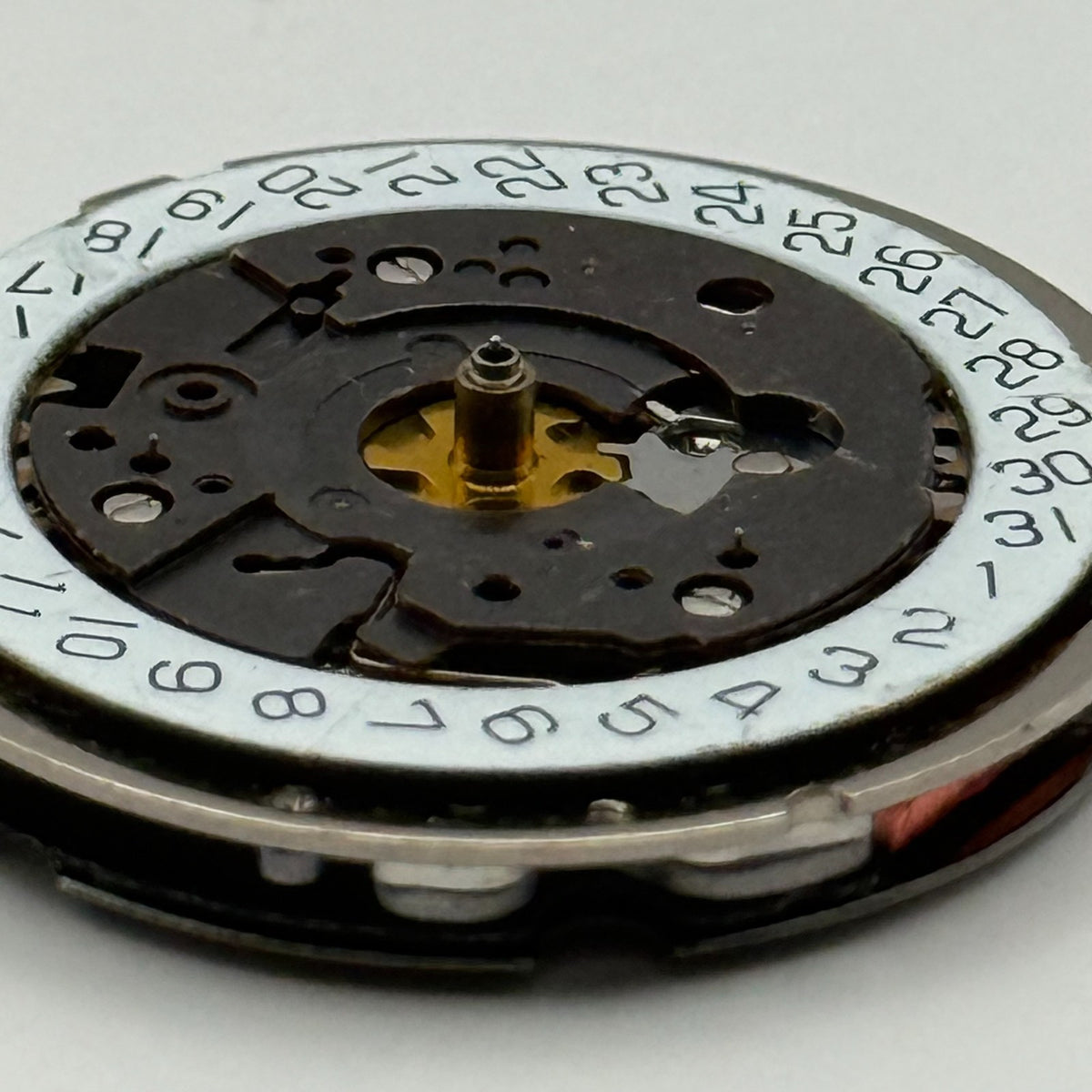 ISA 8172 Watch Movement Quartz Date 3 Jewels Swiss Vintage Parts Repair 26.1mm