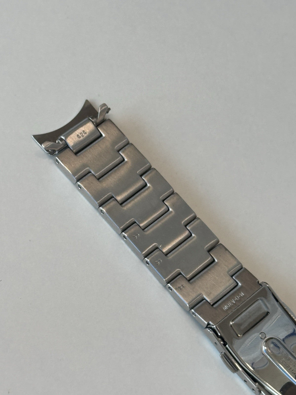 Seiko V172-0AT0 Watch Bracelet - 20mm - M0EV-D-W - New Old Stock