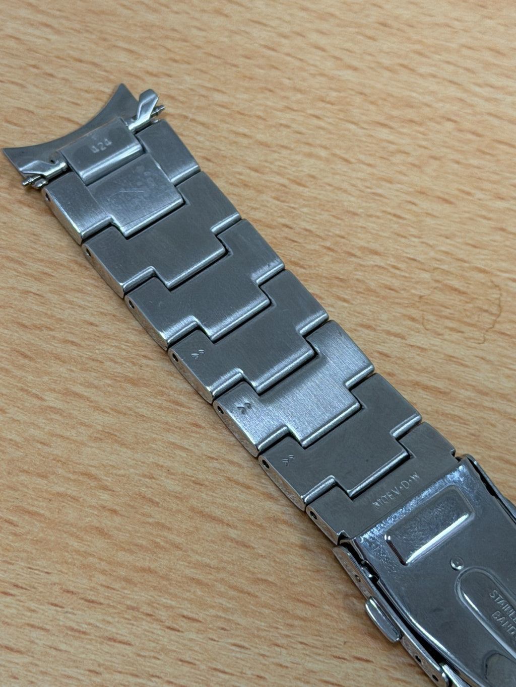Seiko M0EV.D.W Bracelet - 424 - 20mm Ends - Stainless Steel