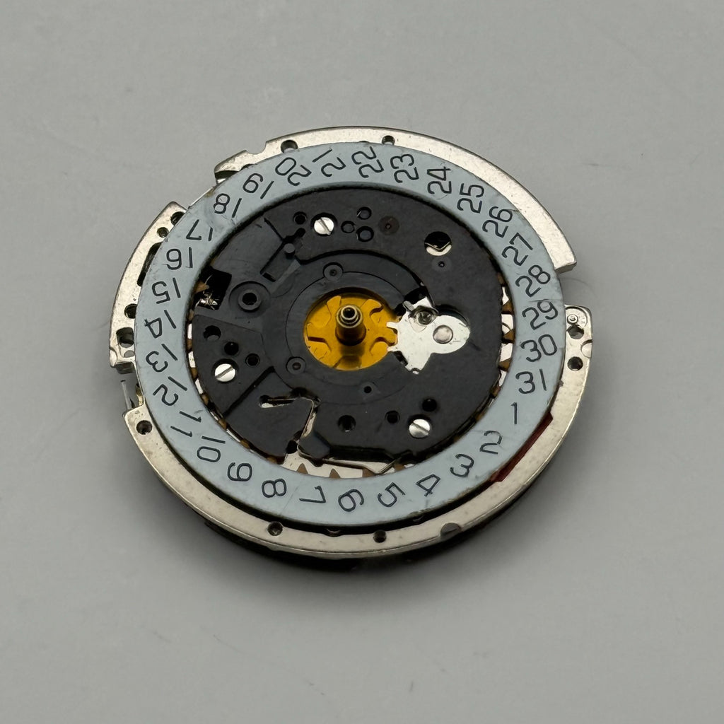 ISA 8172 Watch Movement Quartz Date 3 Jewels Swiss Vintage Parts Repair 26.1mm