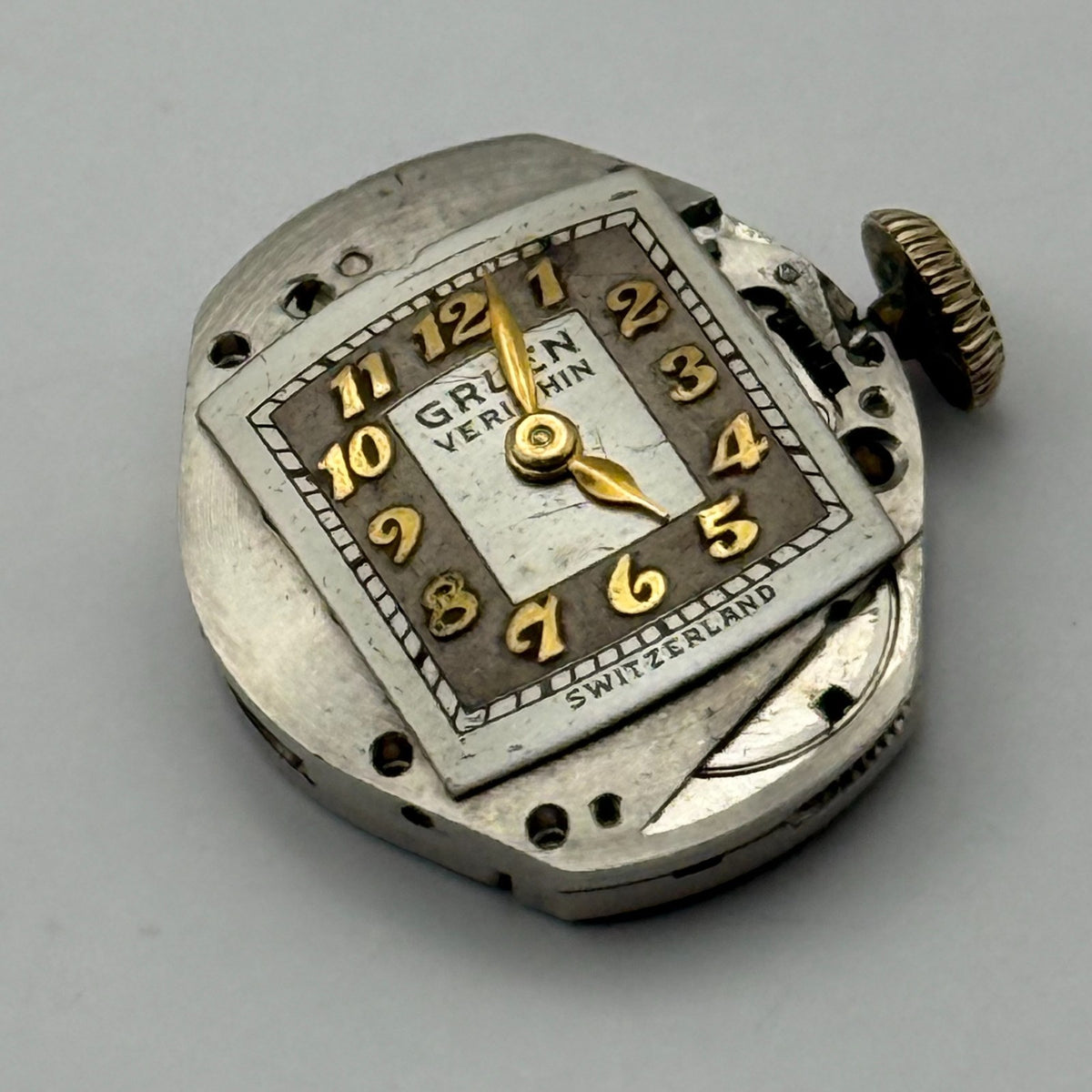 Gruen 211 Watch Movement Veri-Thin 15 Jewels Switzerland Manual Parts 15.3mm