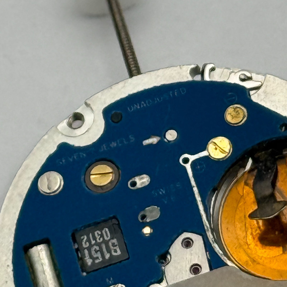 ETA 955.121 Watch Movement - Tissot 3233 Quartz Day Date For Spare Parts 26.2mm
