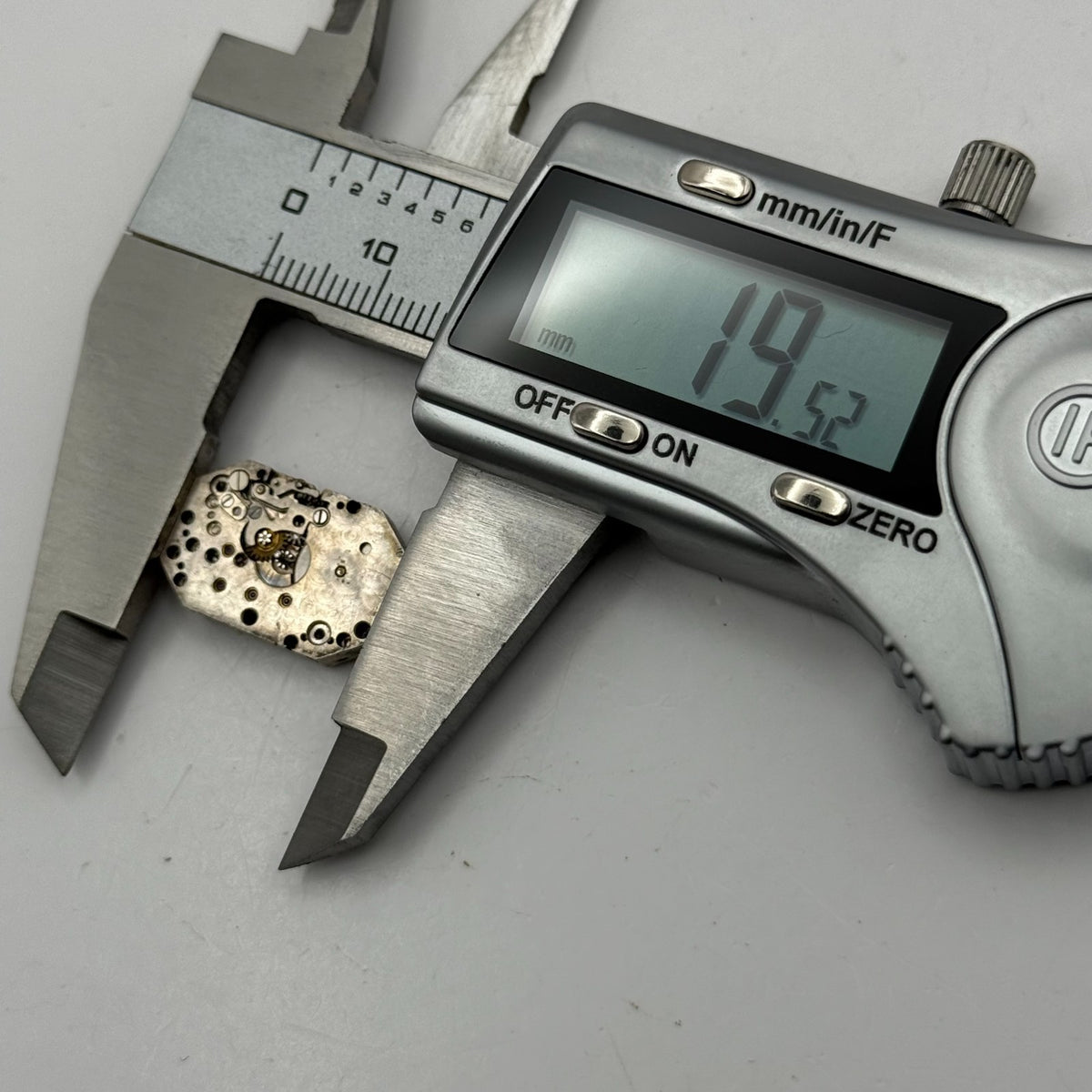 Switana 201 Watch Movement Swiss 15 Jewels Manual Wind Parts Repair 12.7mm