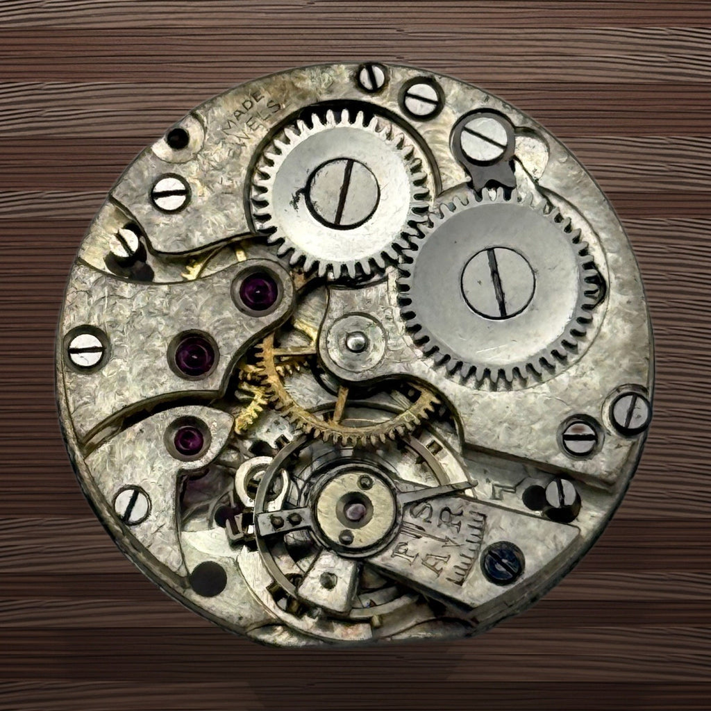Unidentified Watch Movement - For Parts / Repair - 23.2mm