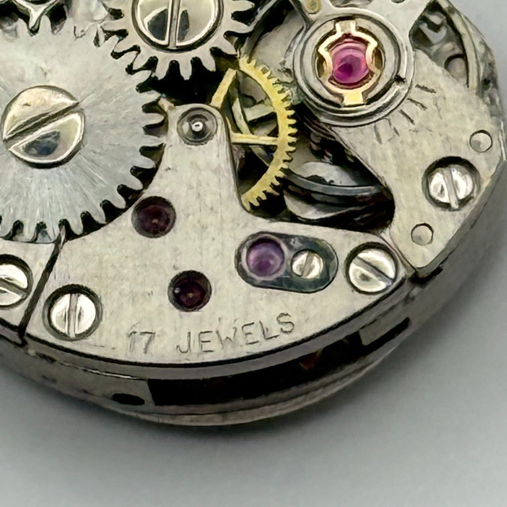 PUW 1075 Watch Movement Running Astoria 17 Jewels Swiss Manual Wind Parts 12.9mm