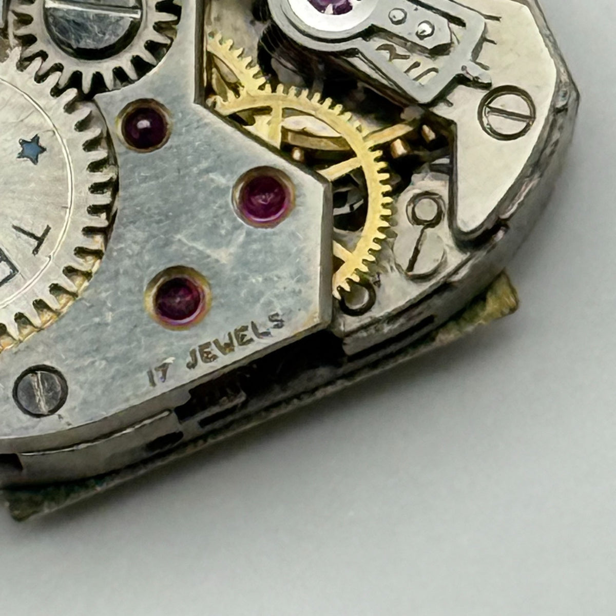 FHF 190 Watch Movement Running Trebex 17 Jewels Swiss Manual Wind Parts 12.8mm