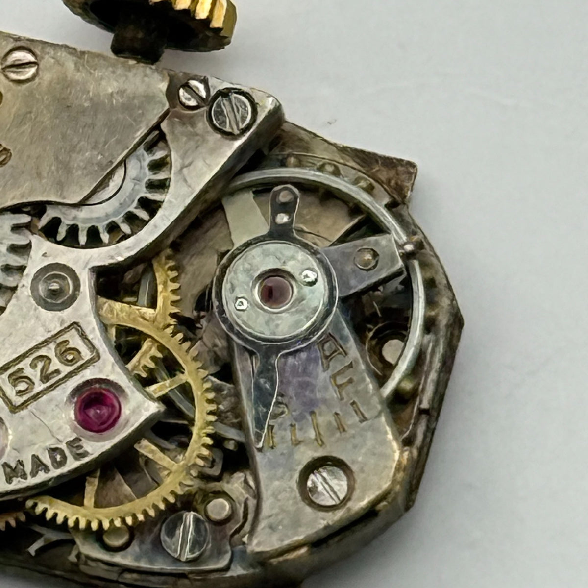 Bravingtons 526 Watch Movement 15 Jewels Swiss Manual Wind Parts Repair 12.7mm
