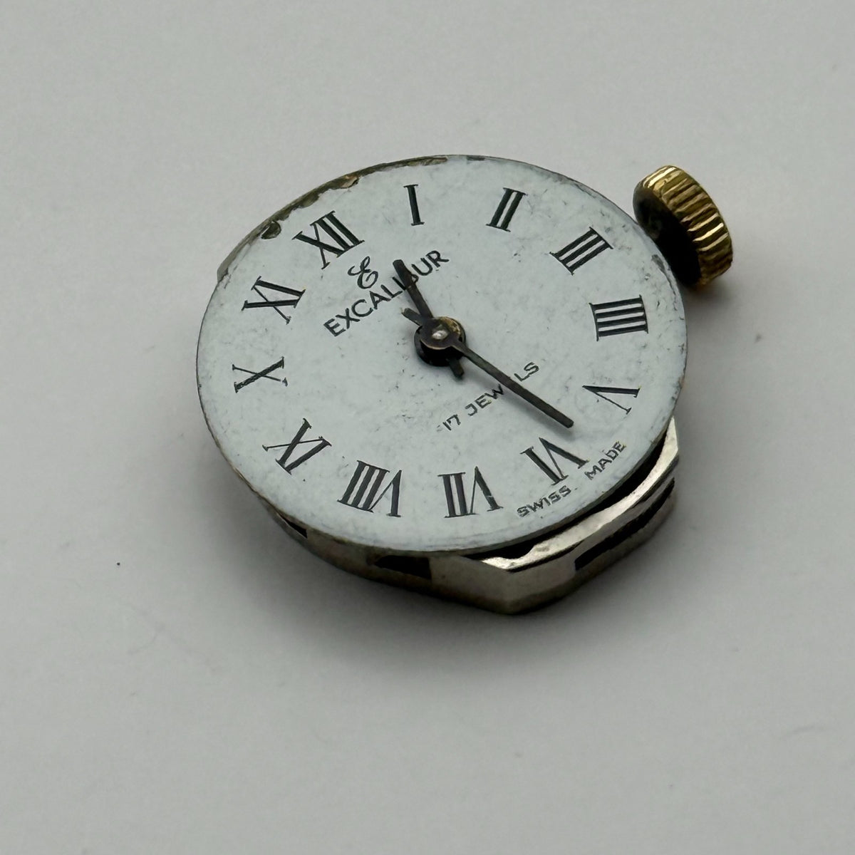 FHF ST 69N Watch Movement Excalibur 17 Jewels Swiss Ladies Parts Repair 15.3mm