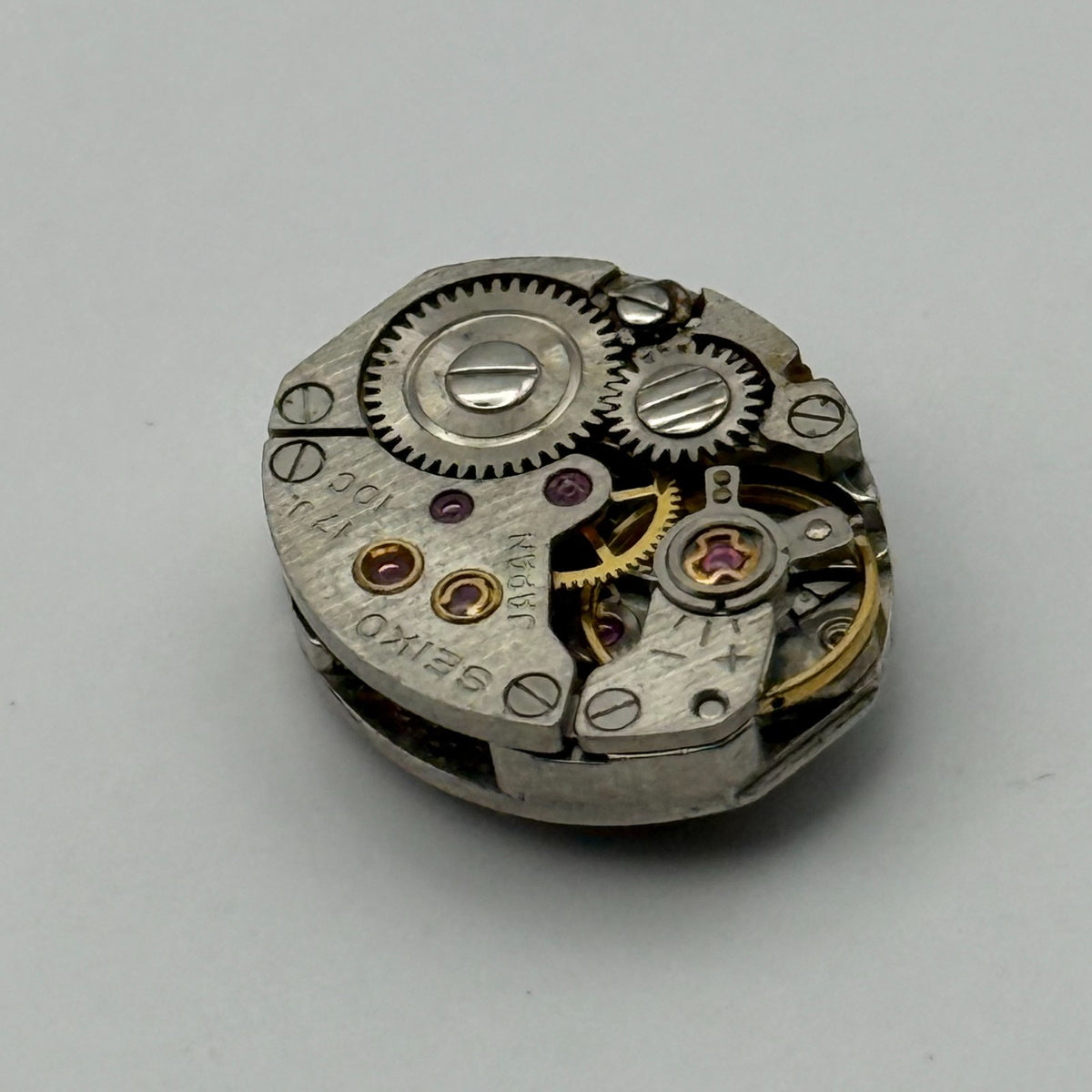 Seiko 10C Watch Movement Diashock Japan 17 Jewels Manual Wind Parts Repair 13mm