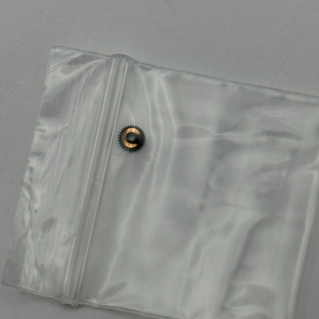 Miyota 2035 Watch Movement Quartz Japan Untested Parts Repair Spares 15.3mm