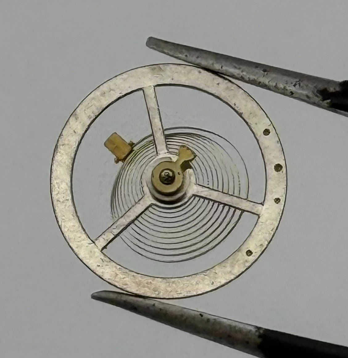 Brac 180 Balance Wheel Complete And Spring 12’’’ Pour Watch Movement Parts NOS