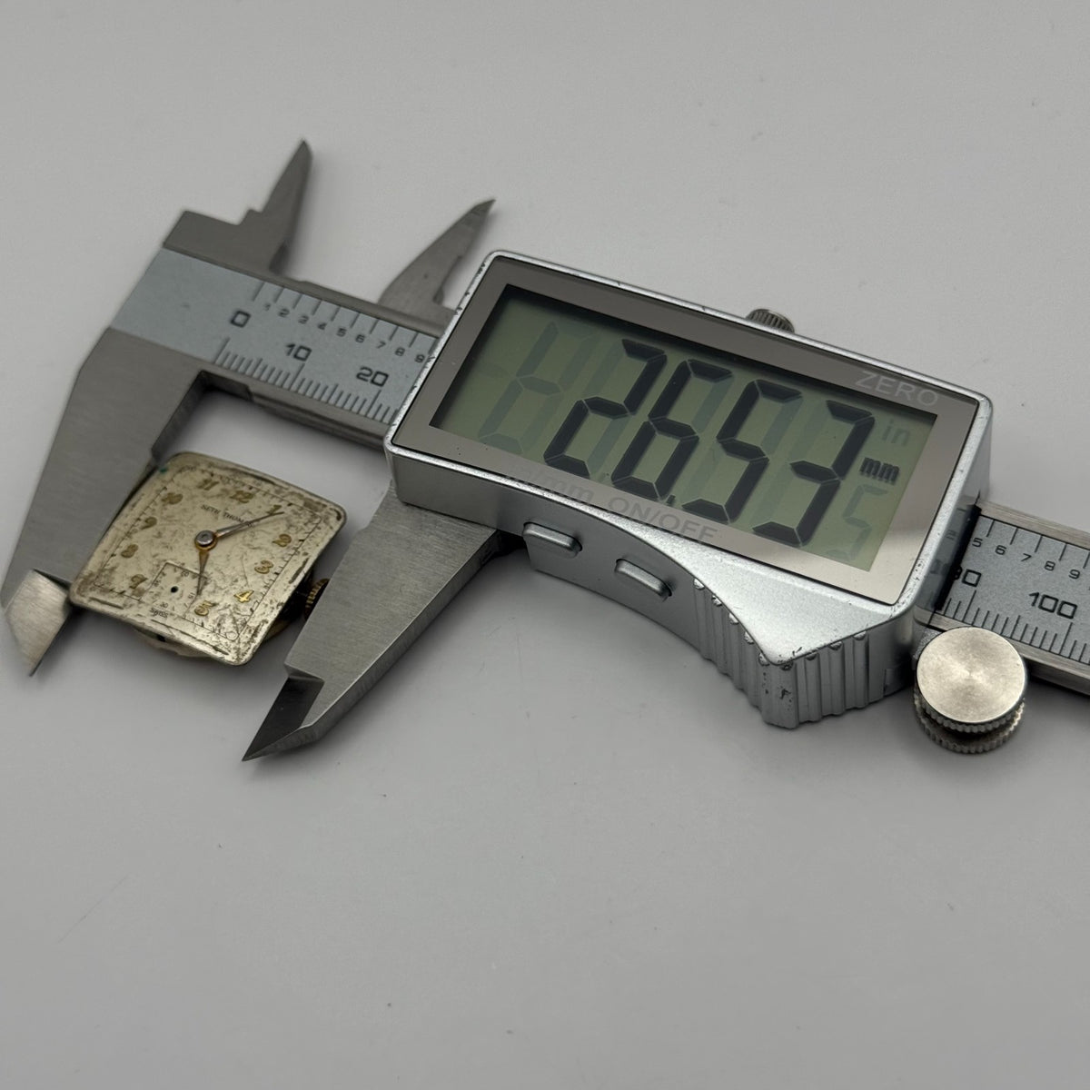 Seth Thomas 001 Watch Movement D247 Running RARE Manual Wind Parts 23.6mm