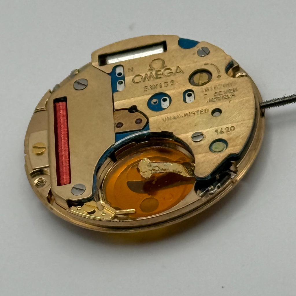 Omega 1420 Watch Movement - Running - Incomplete - For Parts / Repair - 23.9mm