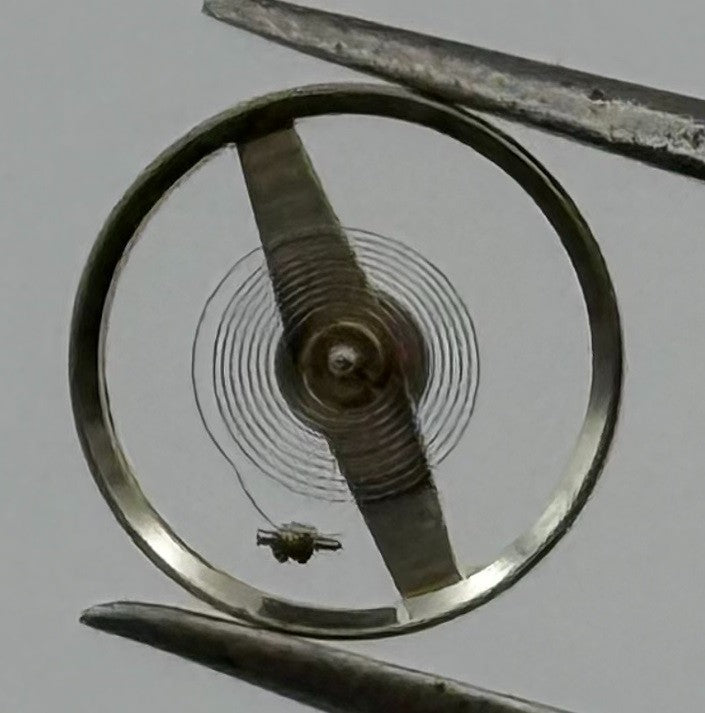 Oris 590 Balance Wheel Complete And Spring Renata 1725 Watch Movement Parts NOS