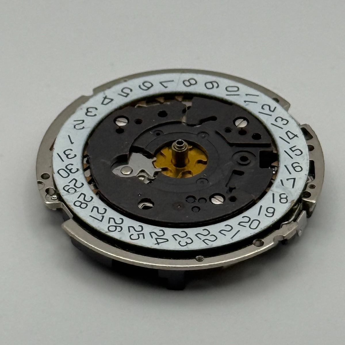 ISA 8172 Watch Movement Quartz Date 3 Jewels Swiss Vintage Parts Repair 26.1mm