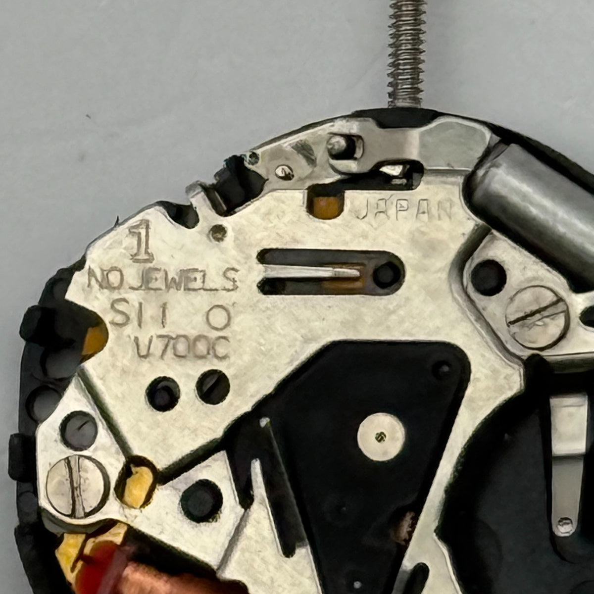 Shiojiri V700C Watch Movement Quartz Japan Untested Parts Repair Spares 15.3mm