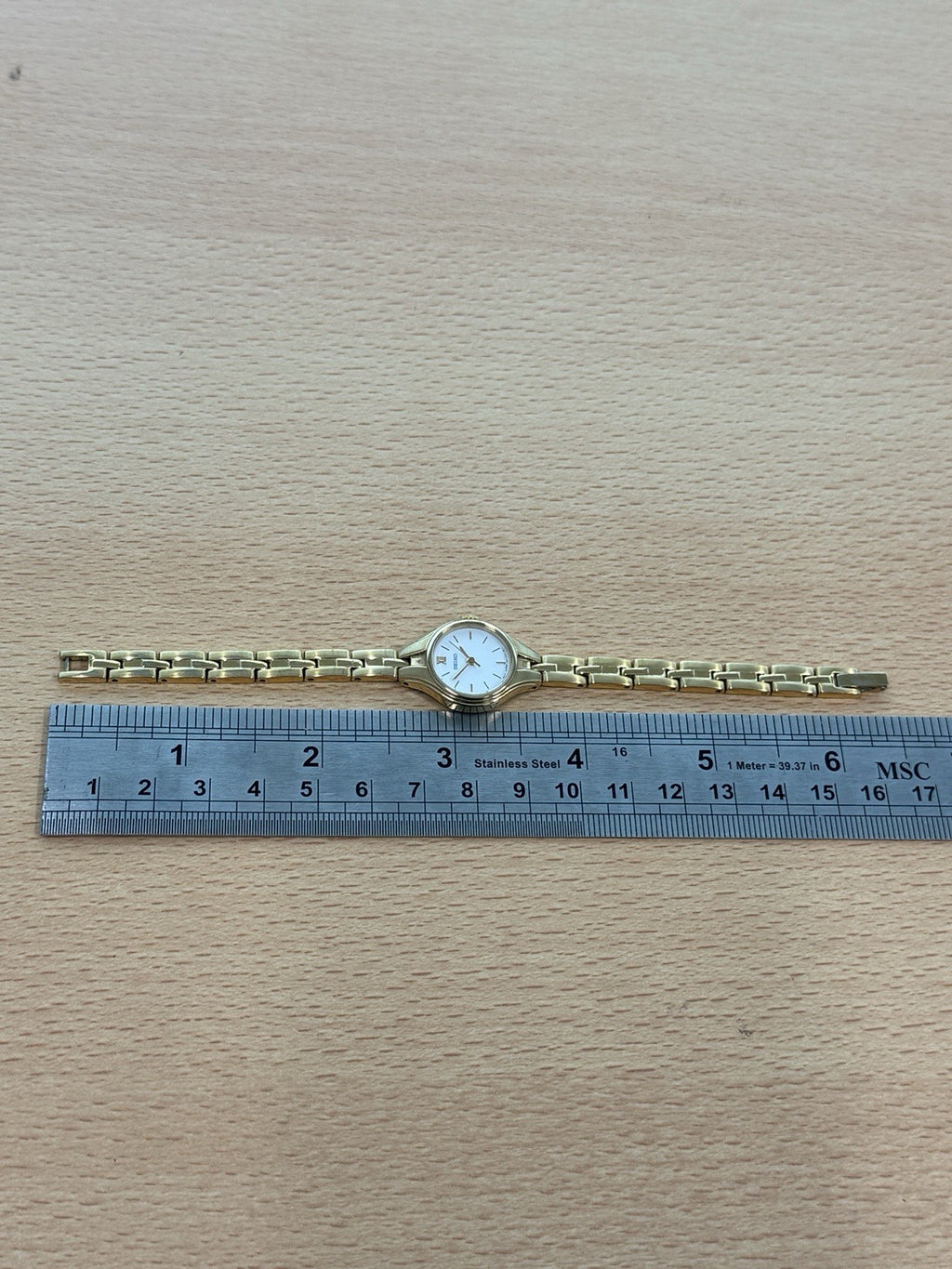 Seiko Gold Plated Vintage Ladies Watch Working Quartz Beautiful Petite 19mm