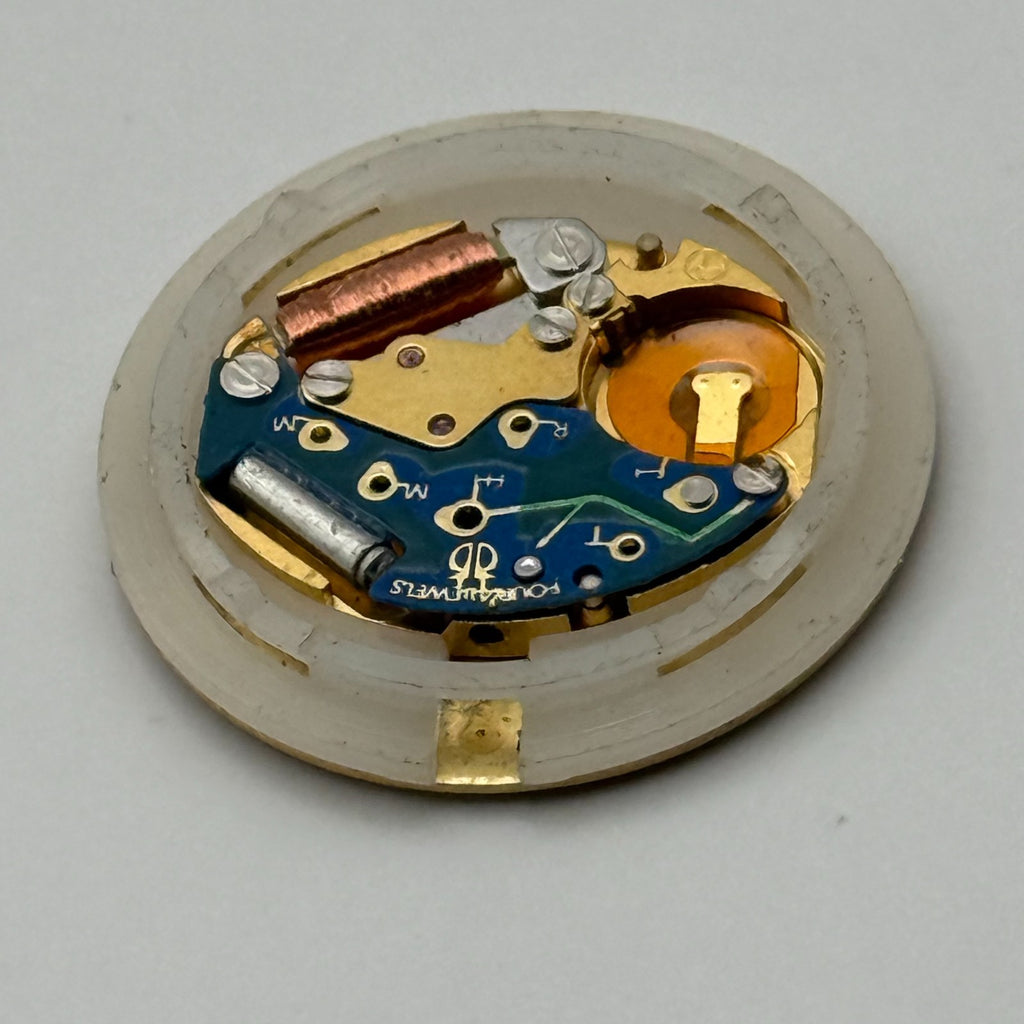 Unidentified Watch Movement Quartz Titan 4 Jewels Untested Parts Repair 13.5mm