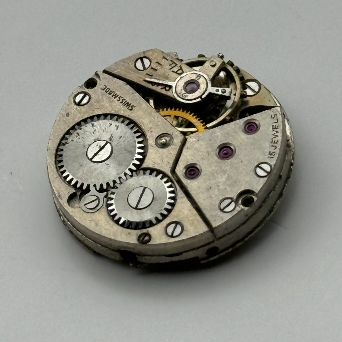 Unidentified Watch Movement Avia Swiss 15 Jewels Manual Wind Parts Repair 19.6mm