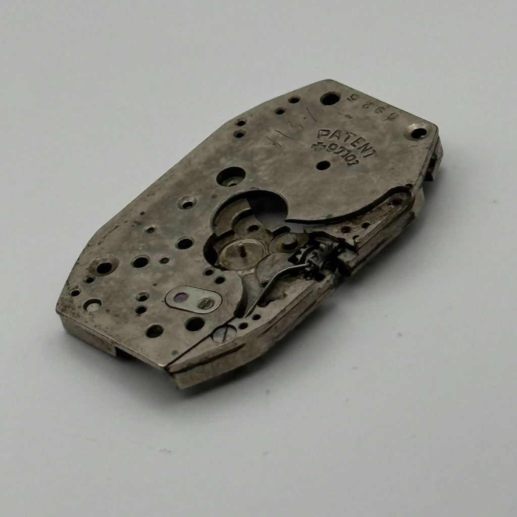 EB Watch Movement Swiss Incomplete Patent 97101 Vintage Parts Repair 15.4mm