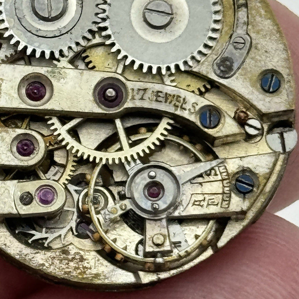 Unidentified High Grade Watch Movement - 17 Jewels - For Parts / Repair - 24.9mm