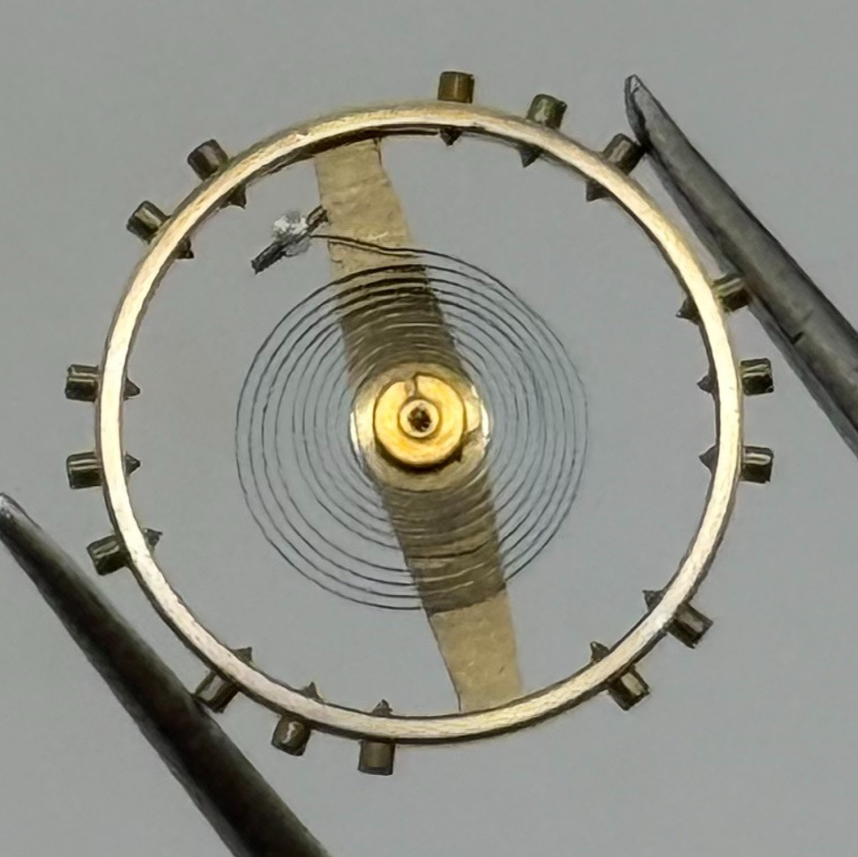 Peseux 320 330 Balance Wheel Complete And Spring 454 M Watch Movement Parts NOS