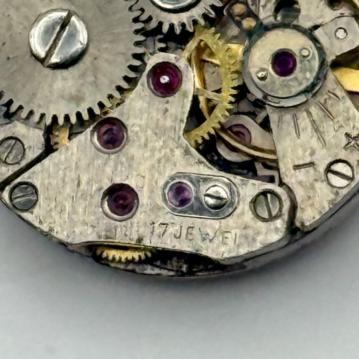 Tempo Watch Movement 17 Jewels Swiss Manual Wind Vintage Parts Repair 12.7mm