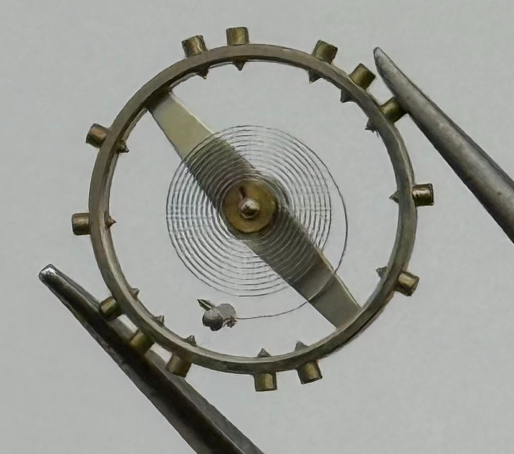 Durowe 420 422 Balance Wheel Complete And Spring Pour Watch Movement Parts NOS