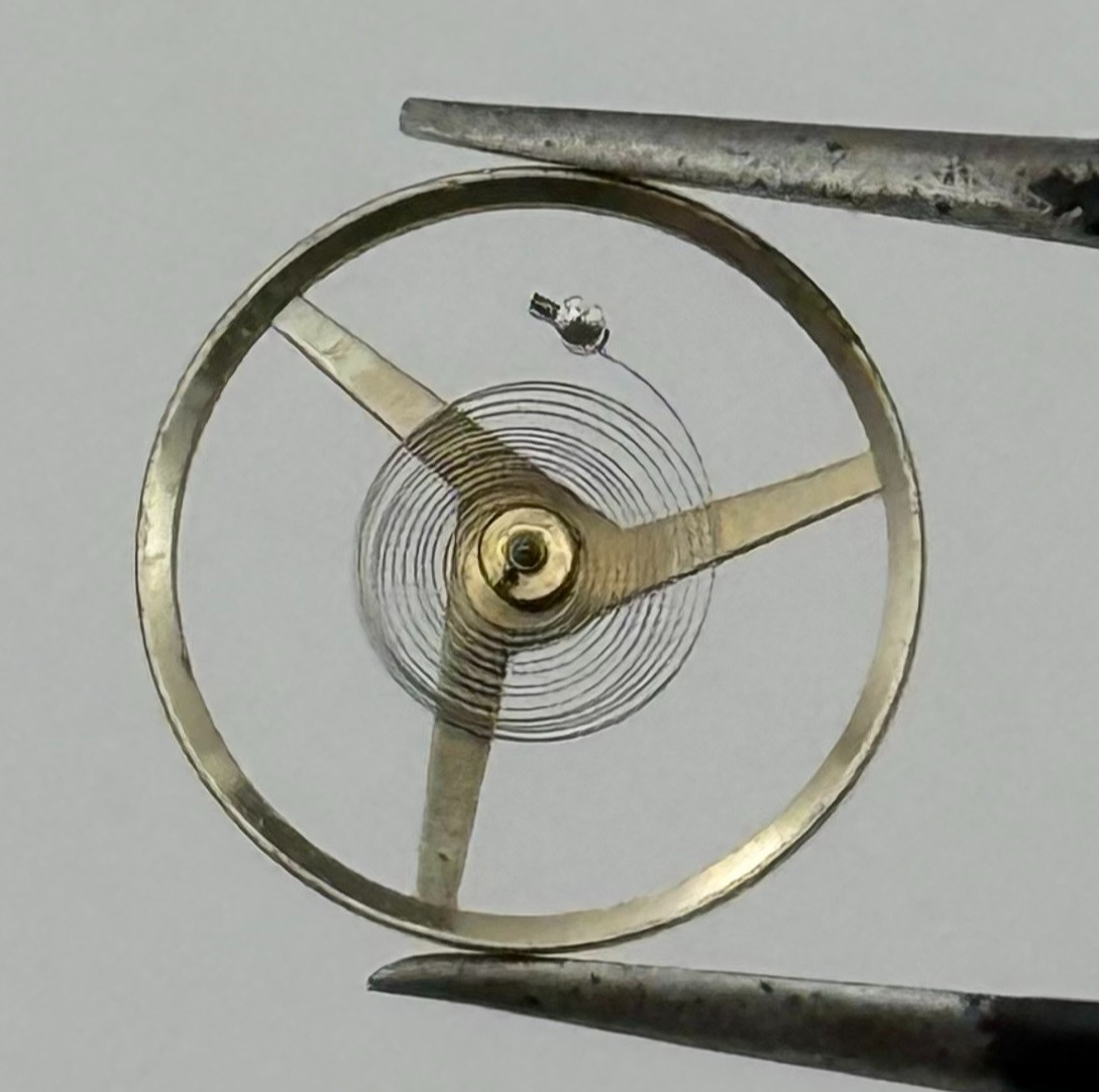 ST 1940 1950 Balance Wheel Complete And Spring Renata Watch Movement Parts NOS