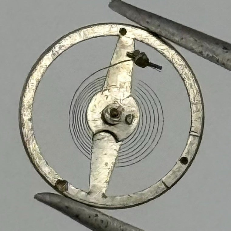 Oris 440 442 Balance Wheel Complete And Spring Pour Watch Movement Parts NOS