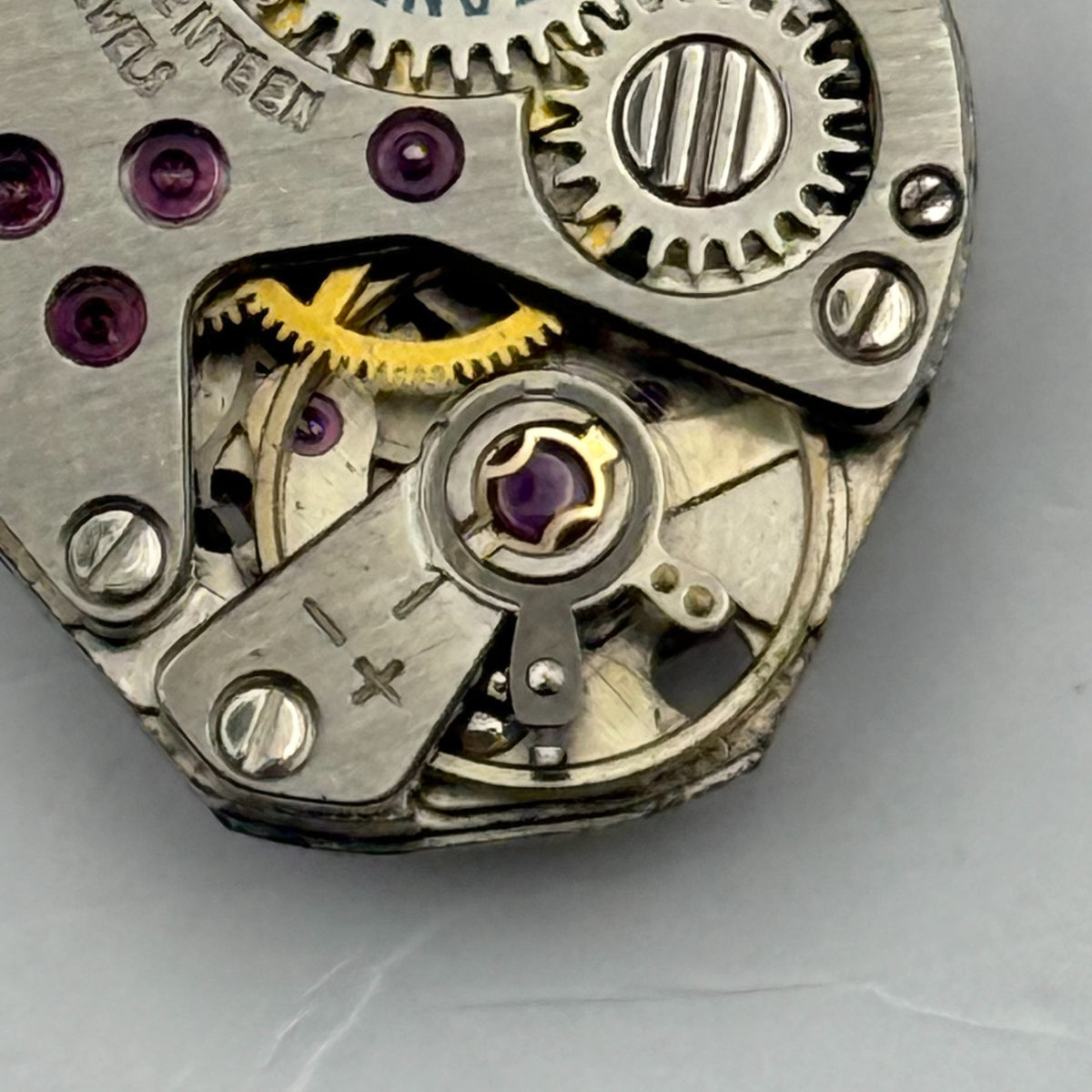 FHF 69 Watch Movement Everite 17 Jewels Swiss Manual Wind Parts Repair 15.3mm