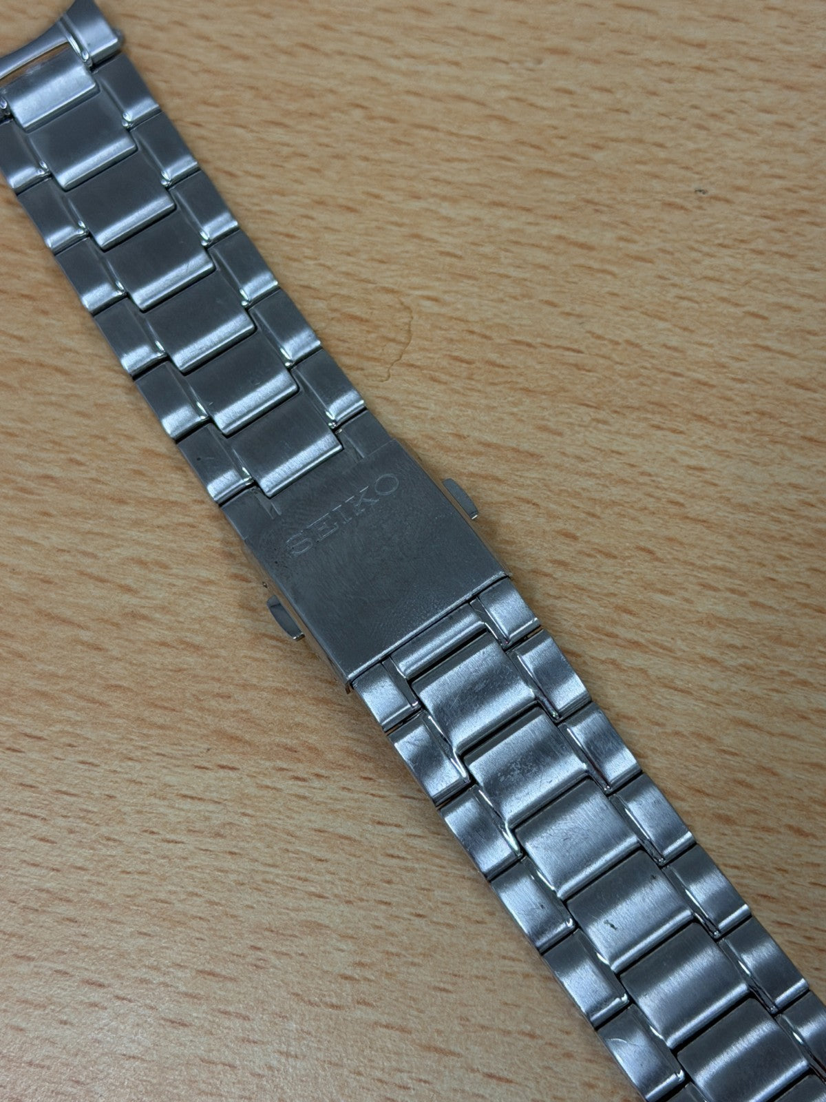 Seiko M0EV.D.W Bracelet - 424 - 20mm Ends - Stainless Steel