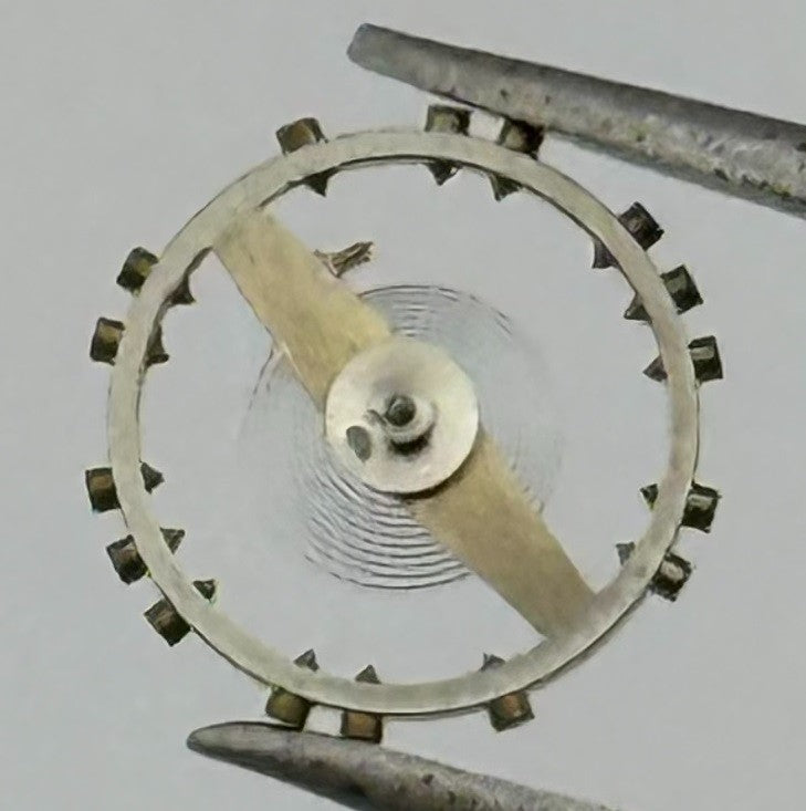 AV 39 391 Balance Wheel Complete And Spring 721 N 7¾''' Watch Movement Parts NOS