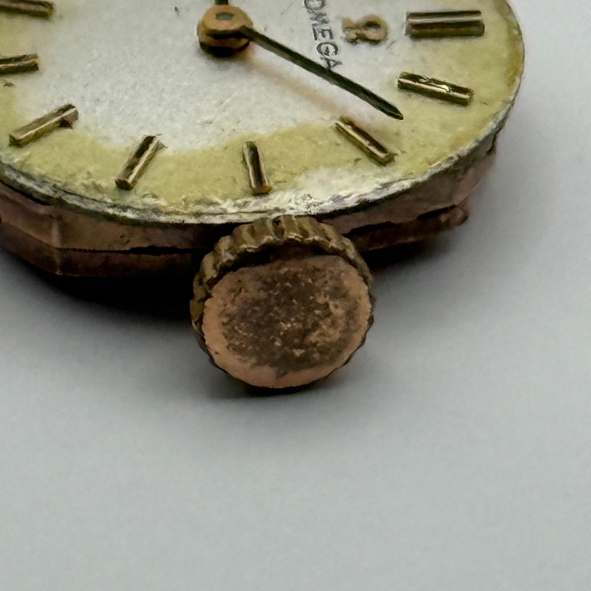 Omega 485 Watch Movement - Ladies 17 Jewels - For Parts / Repair - 12.2mm